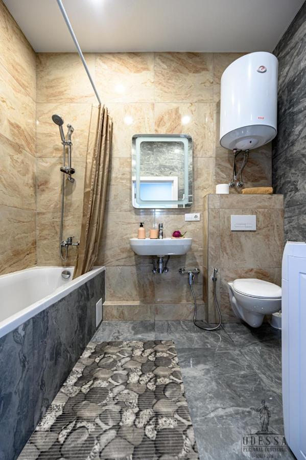 City Center New House Odessa Dış mekan fotoğraf
